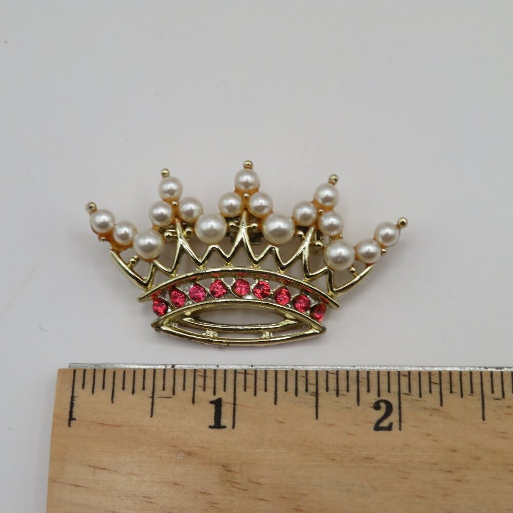 Vintage Faux Pearl Pink Rhinestone Accent Gold Tone Crown Brooch - Picture 8 of 8